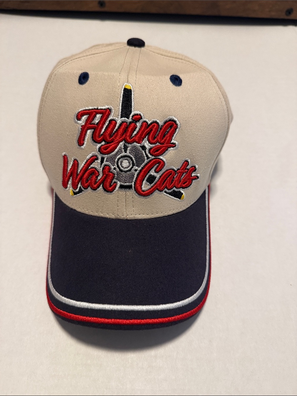 Flying War Cats Embroidered Two-Tone Baseball Cap - Beige & Navy